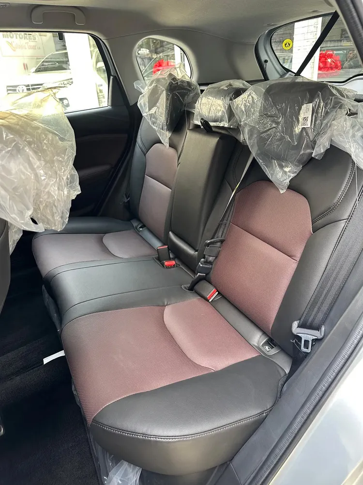 Vista 8 del vehículo: Toyota Urban