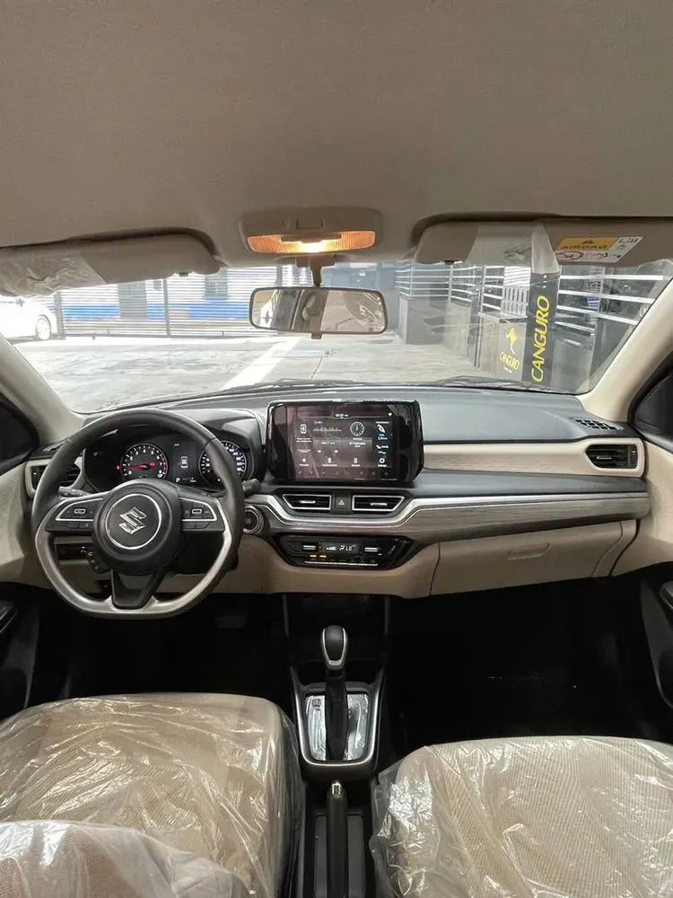 Vista 4 del vehículo: Suzuki Dzire