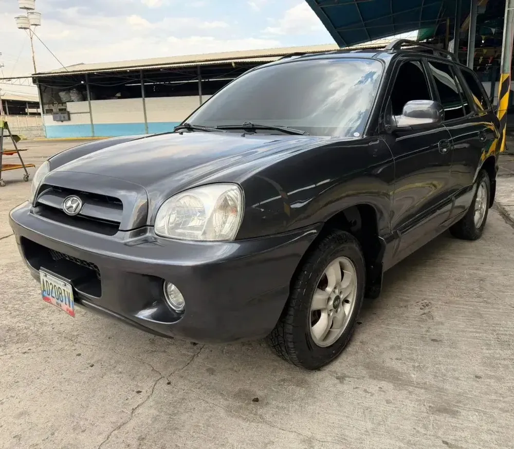 Hyundai Santa