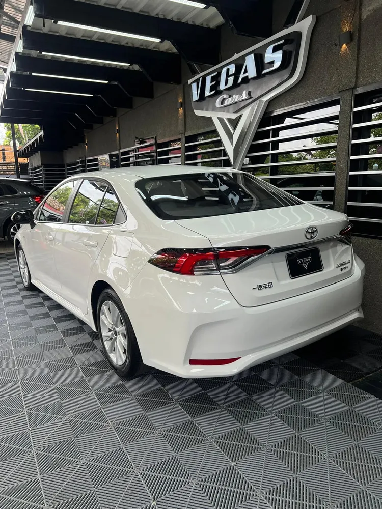 Vista 3 del vehículo: Toyota Corolla