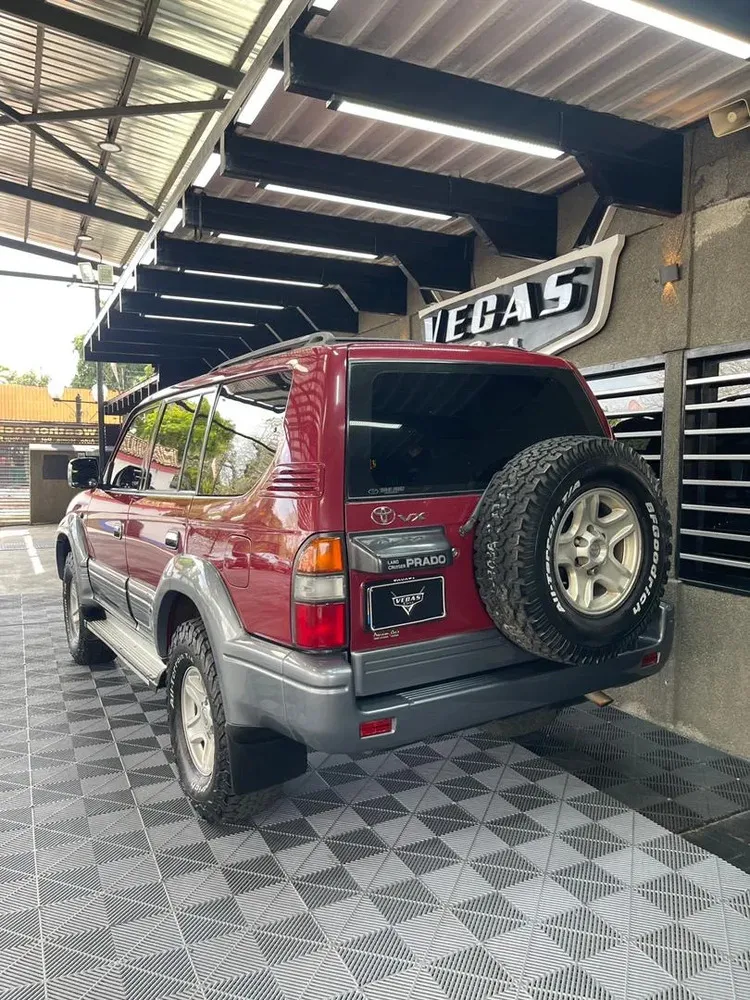 Vista 3 del vehículo: Toyota Prado