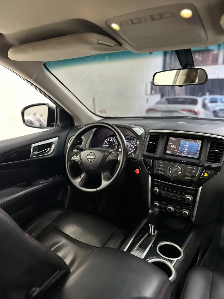Vista 9 del vehículo: Nissan Pathfinder