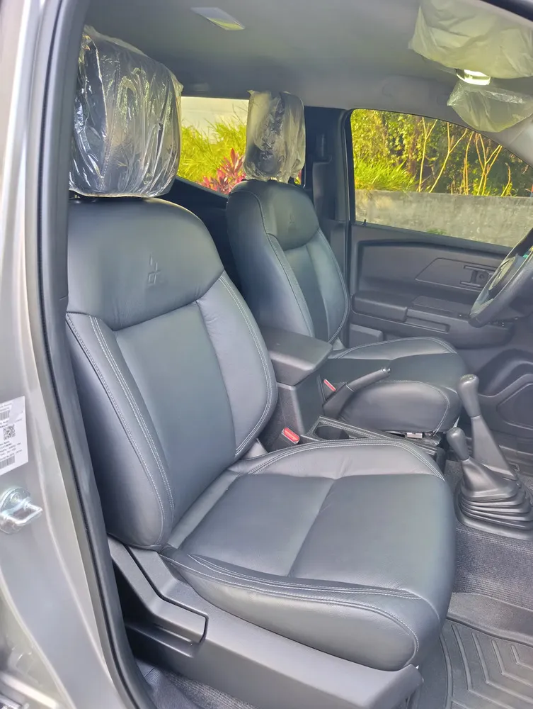 Vista 16 del vehículo: Mitsubishi L200