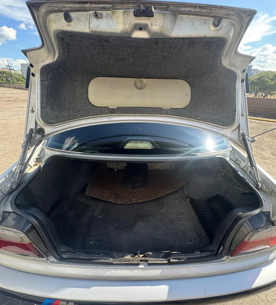 Vista 7 del vehículo: Bmw 328i