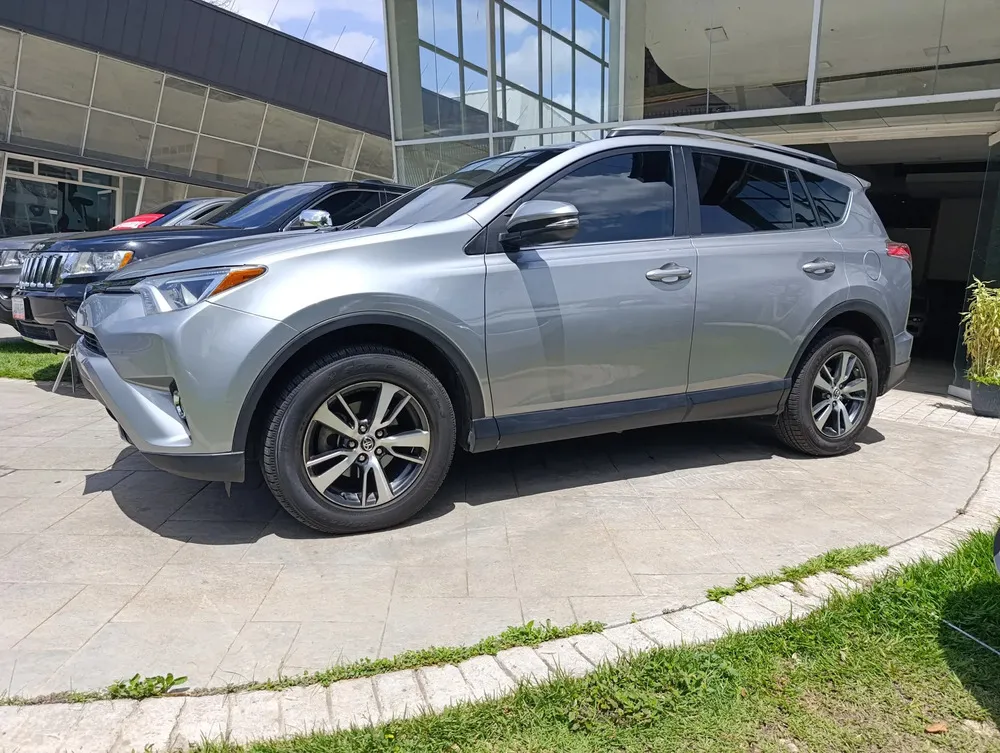Vista 5 del vehículo: Toyota RAV4