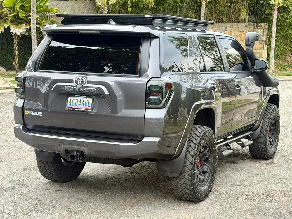 Vista 5 del vehículo: Toyota 4runner