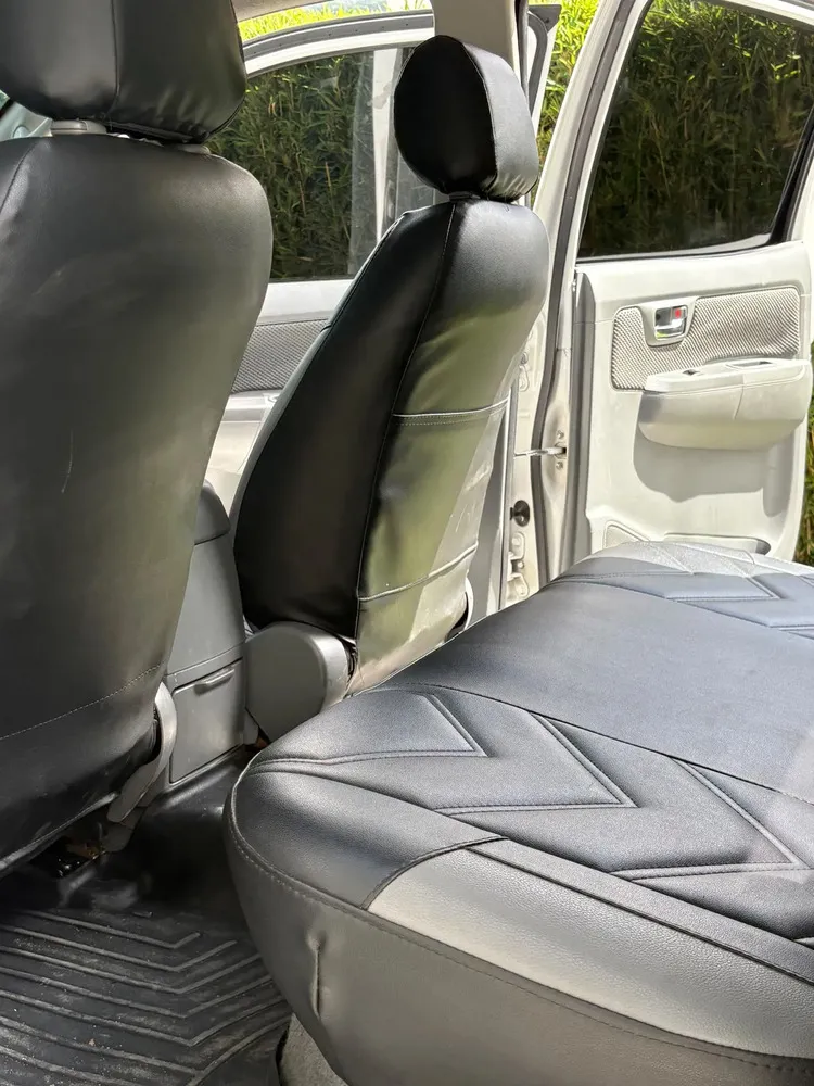 Vista 11 del vehículo: Toyota Hilux