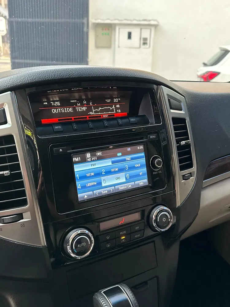Vista 4 del vehículo: Mitsubishi Montero