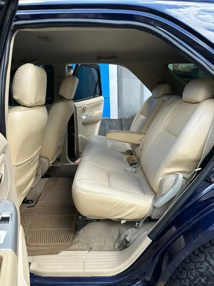 Vista 5 del vehículo: Toyota Fortuner