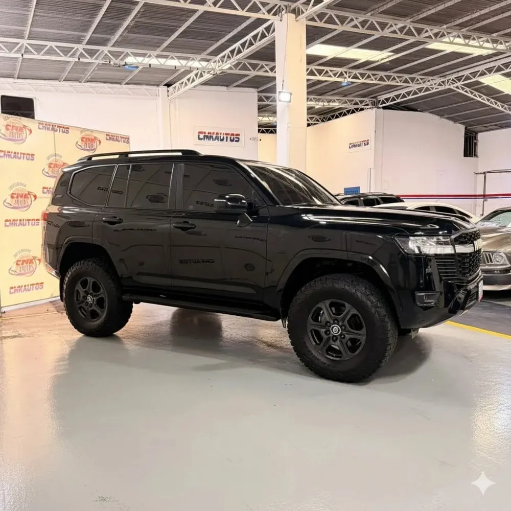 Vista 4 del vehículo: Toyota LC300