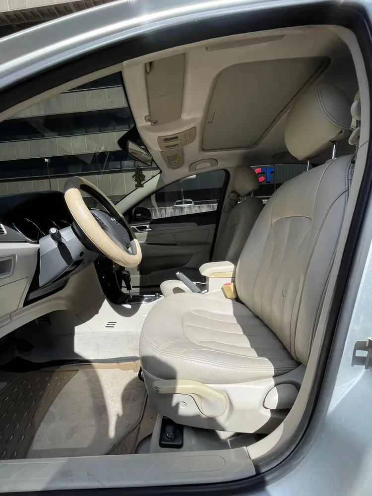 Vista 7 del vehículo: Donfeng S20