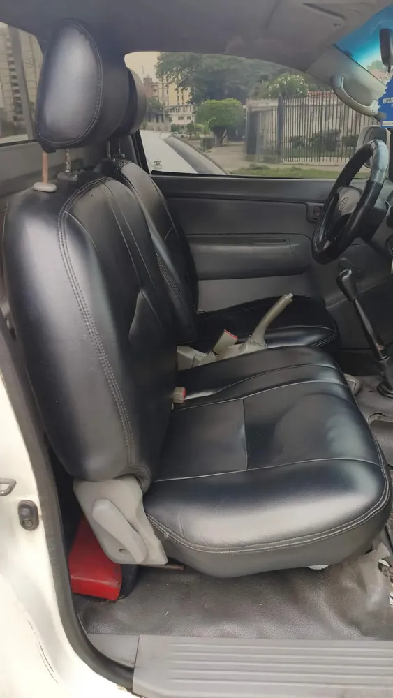 Vista 14 del vehículo: Toyota Hilux
