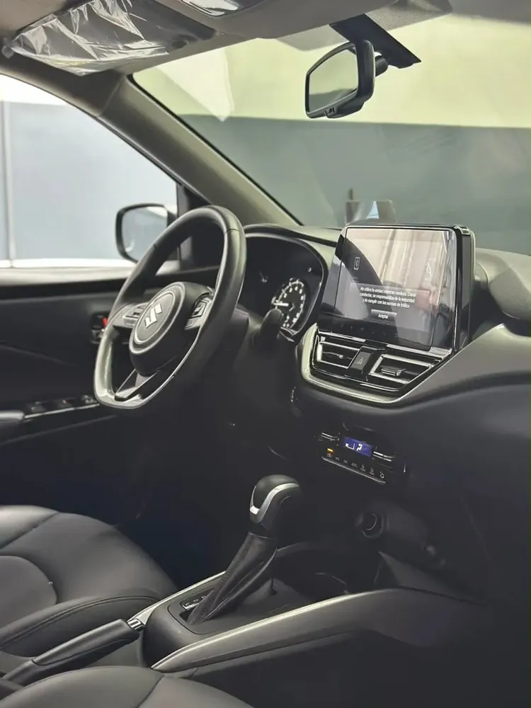 Vista 8 del vehículo: Suzuki Baleno