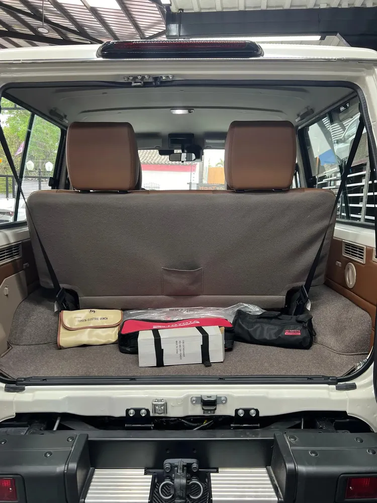 Vista 7 del vehículo: Toyota Land Cruiser
