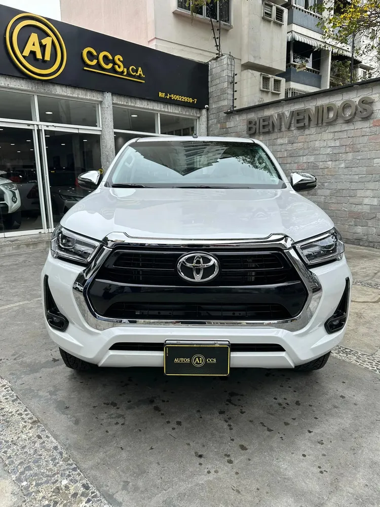 Vista 7 del vehículo: Toyota Hilux
