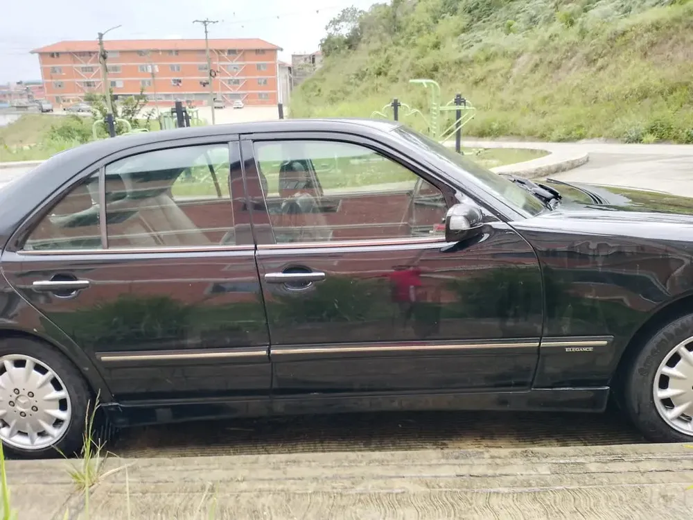 Vista 4 del vehículo: Mercedes-Benz ML350