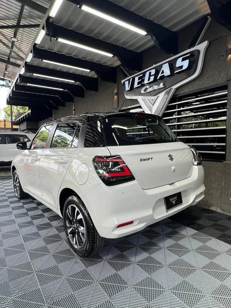 Vista 3 del vehículo: Suzuki Swift