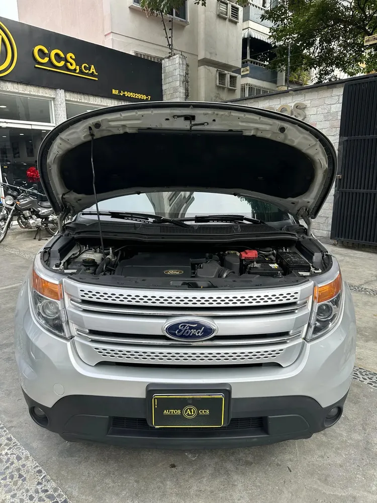 Vista 10 del vehículo: Ford Explorer