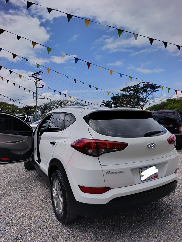 Vista 2 del vehículo: Hyundai Tucson