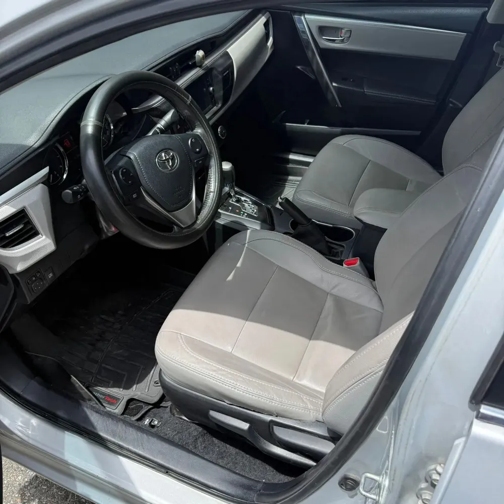 Vista 8 del vehículo: Toyota Corolla