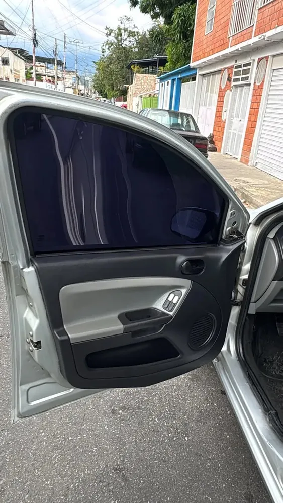 Vista 8 del vehículo: Ford Fiesta