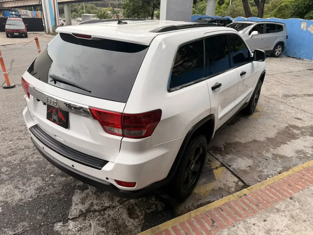 Vista 11 del vehículo: Jeep Grand Cherokee