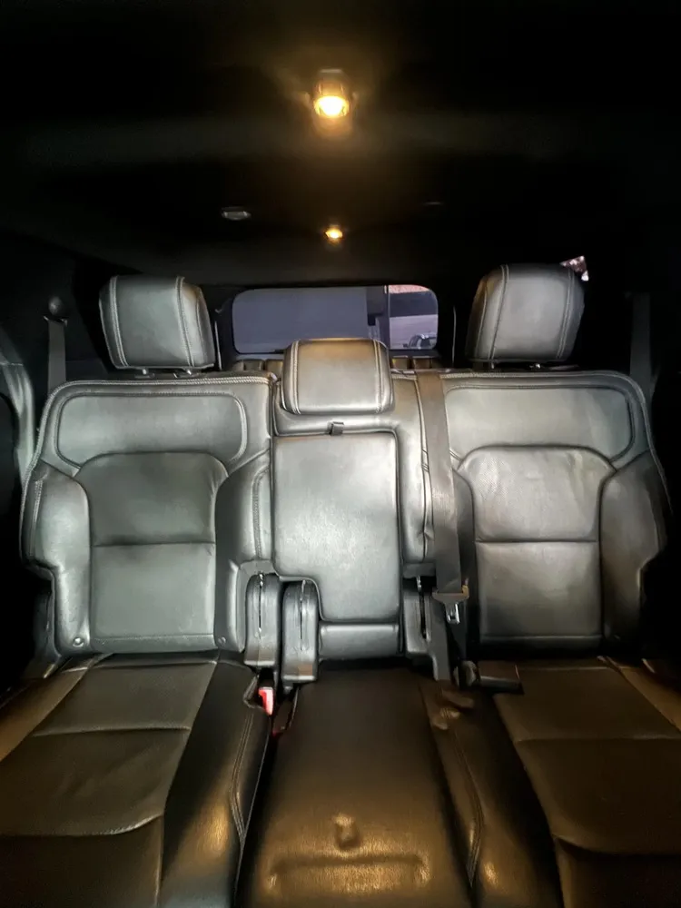 Vista 6 del vehículo: Ford Explorer