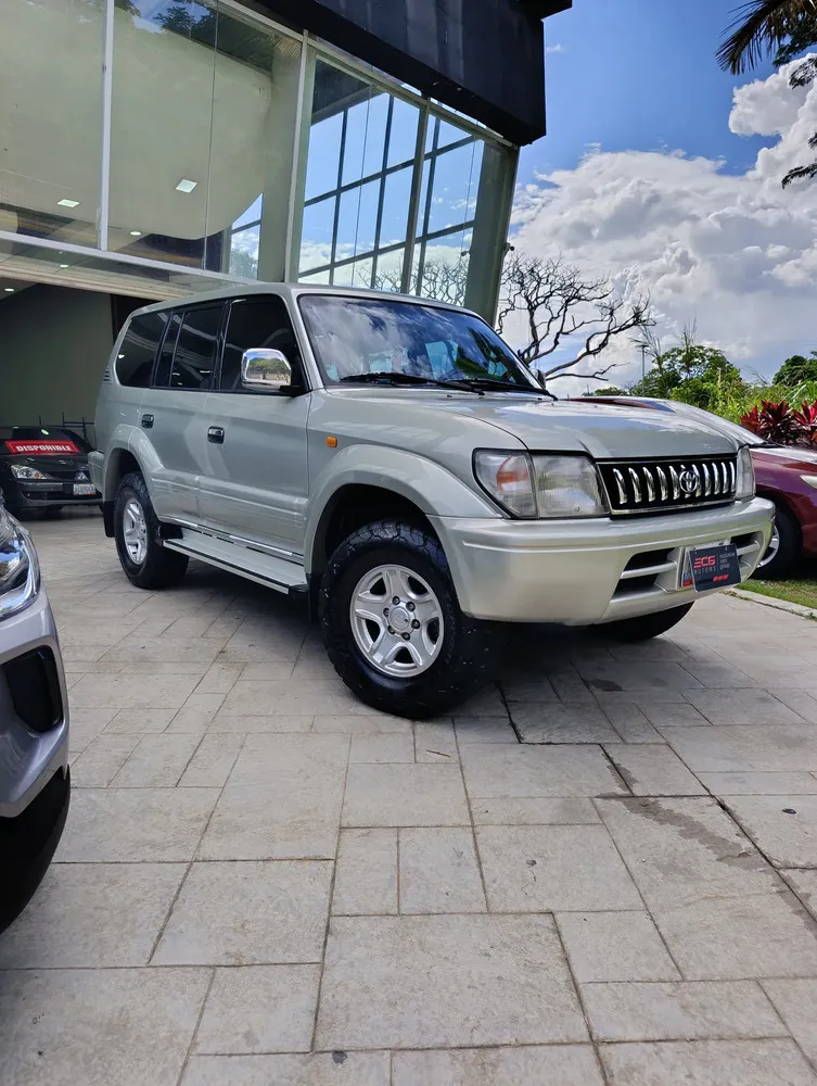 Vista 3 del vehículo: Toyota Prado