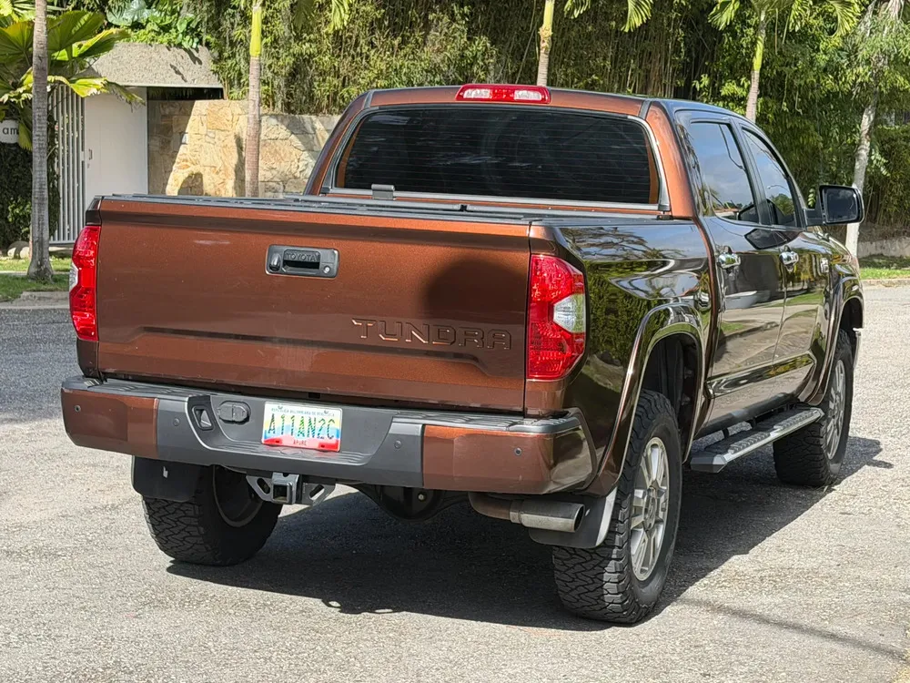 Vista 6 del vehículo: Toyota Tundra