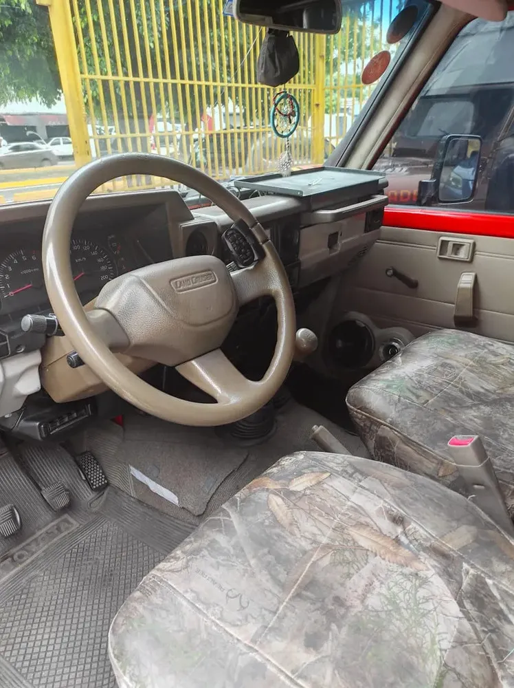 Vista 6 del vehículo: Toyota Land