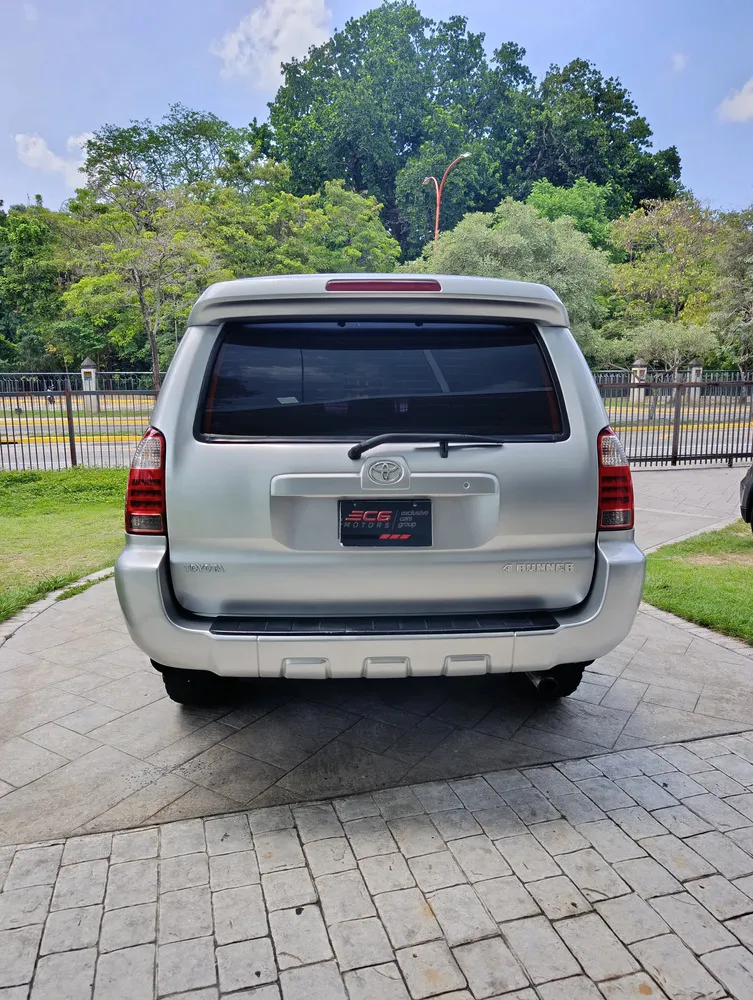 Vista 9 del vehículo: Toyota 4Runner