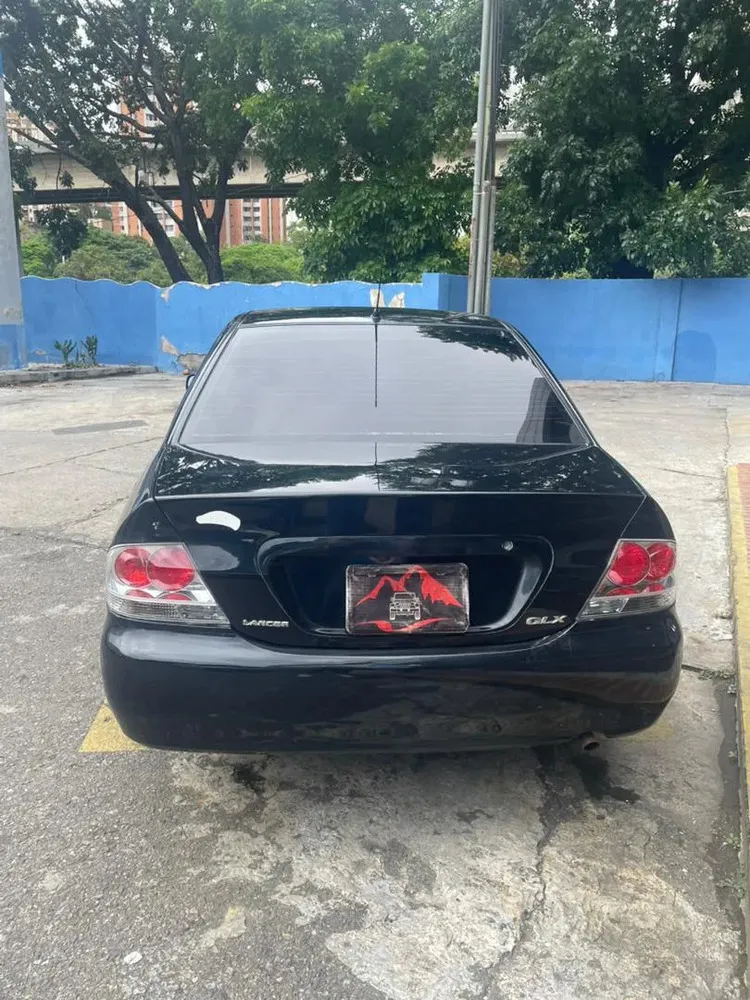 Vista 3 del vehículo: Mitsubishi Lancer