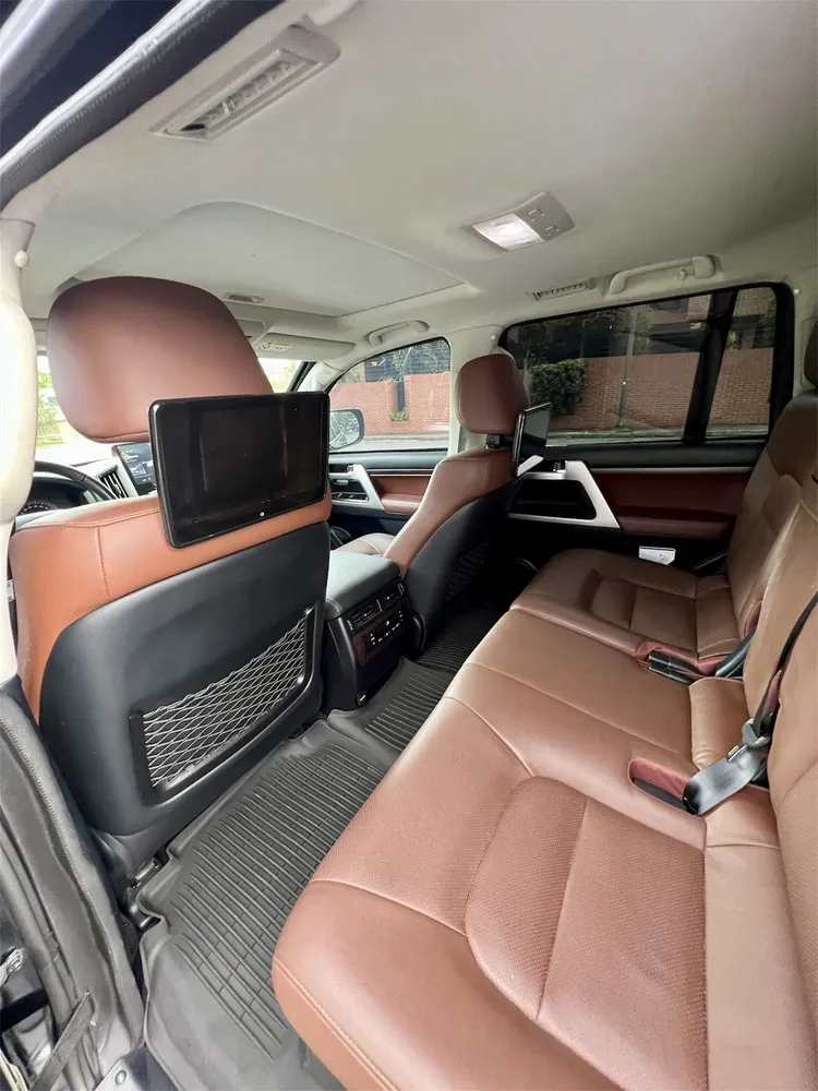 Vista 10 del vehículo: Toyota Land Cruiser
