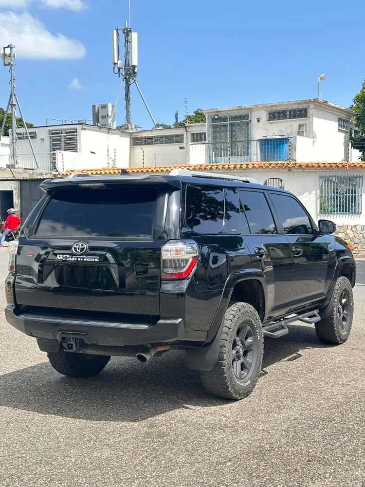 Vista 5 del vehículo: Toyota 4Runner