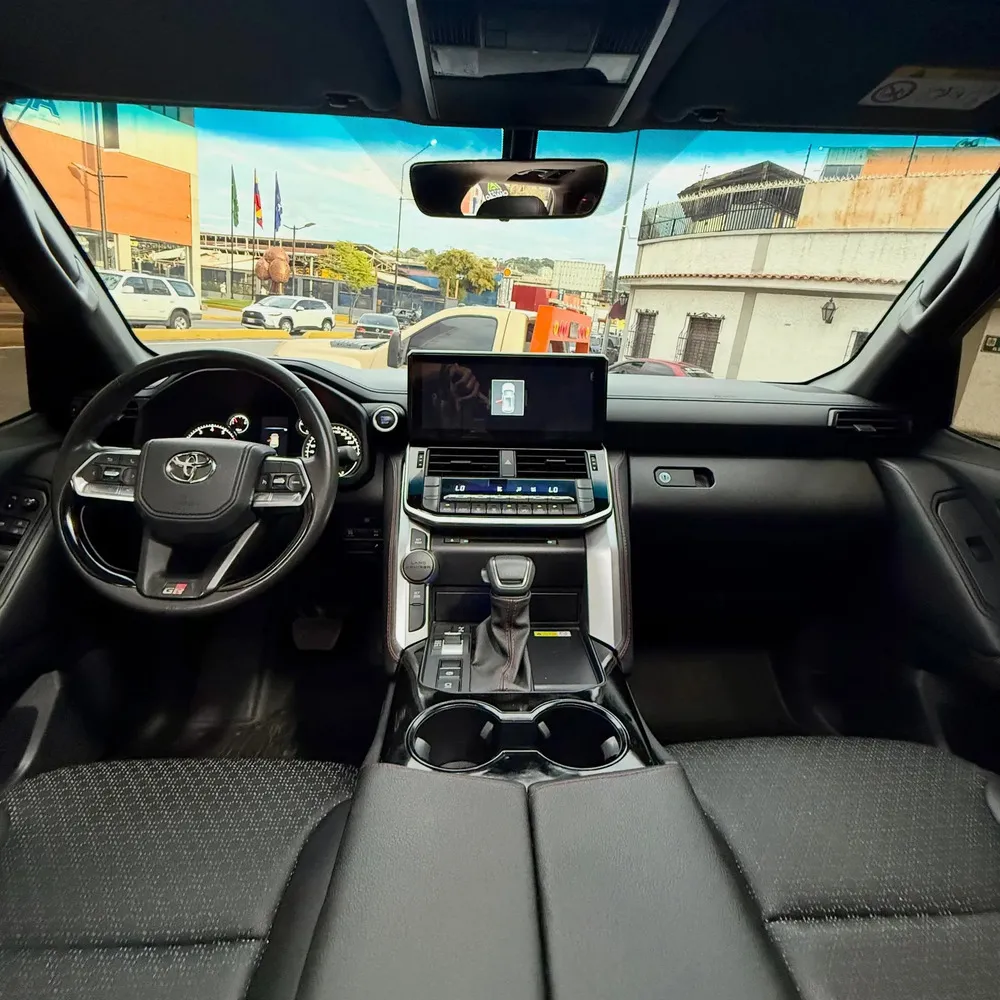 Vista 6 del vehículo: Toyota Land Cruiser