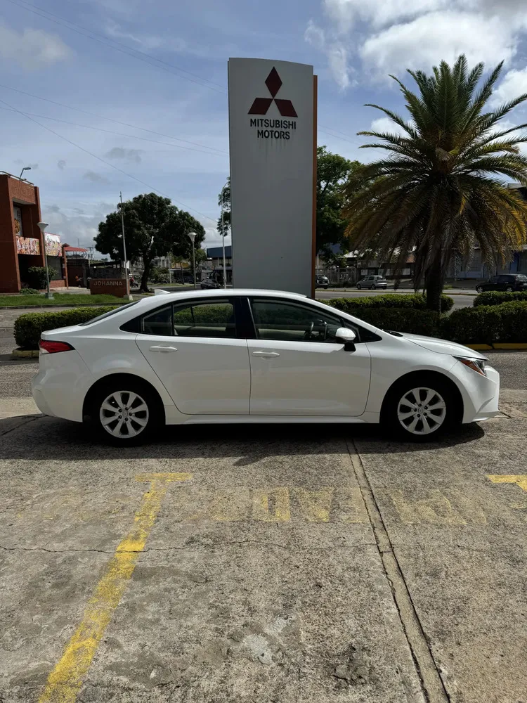 Vista 5 del vehículo: Toyota Corolla