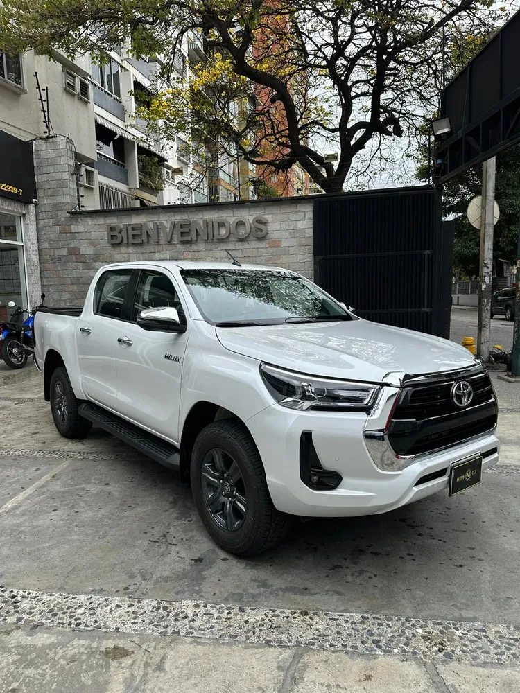 Vista 11 del vehículo: Toyota Hilux
