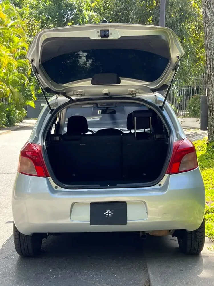 Vista 5 del vehículo: Toyota Yaris
