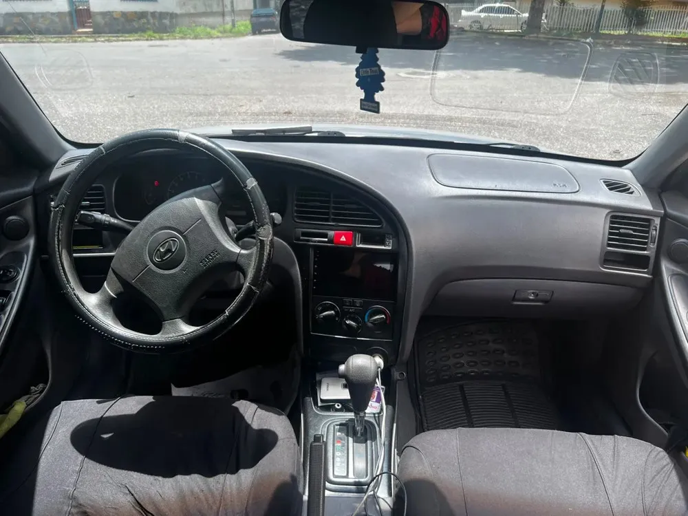 Vista 13 del vehículo: Elantra 2.0
