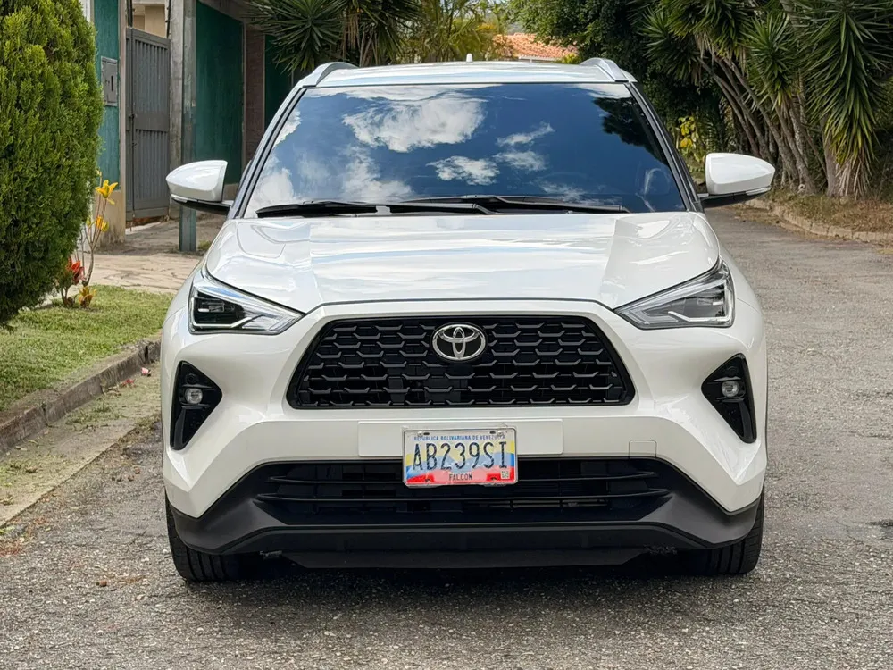 Vista 3 del vehículo: Toyota Yaris