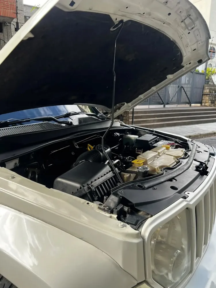 Vista 7 del vehículo: Jeep Cherokee