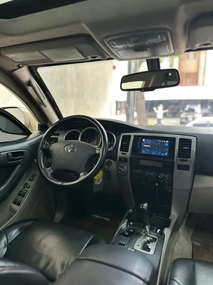 Vista 9 del vehículo: Toyota 4runner
