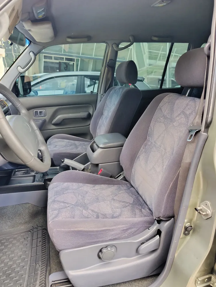 Vista 10 del vehículo: Toyota Prado