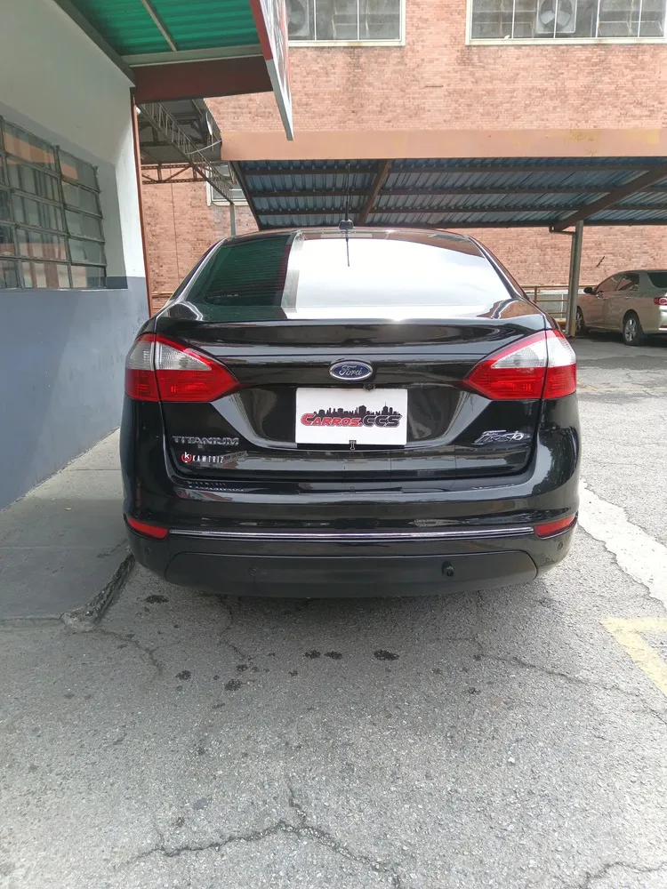 Vista 8 del vehículo: Ford Fiesta