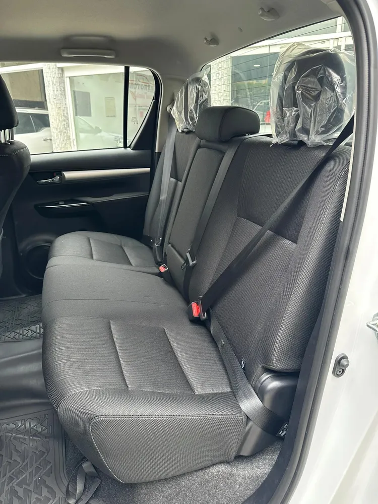 Vista 2 del vehículo: Toyota Hilux