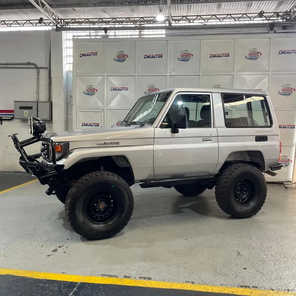 Vista 3 del vehículo: Toyota Machito