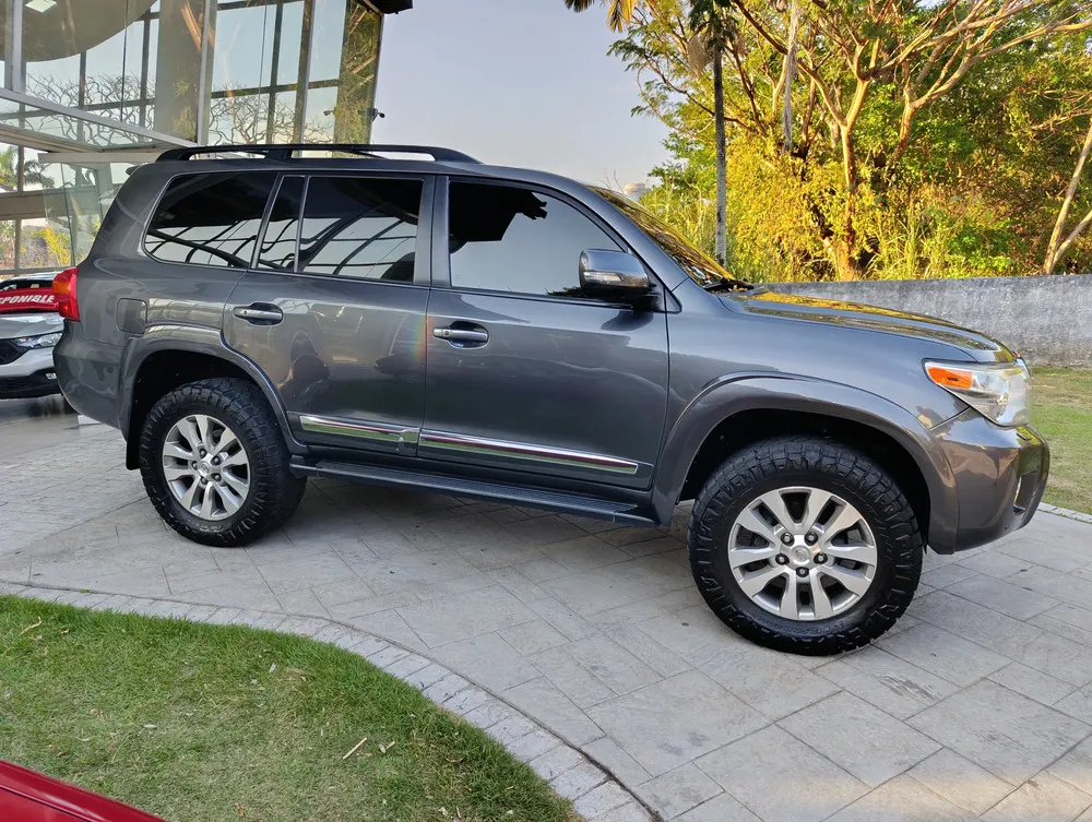 Vista 5 del vehículo: Toyota Land