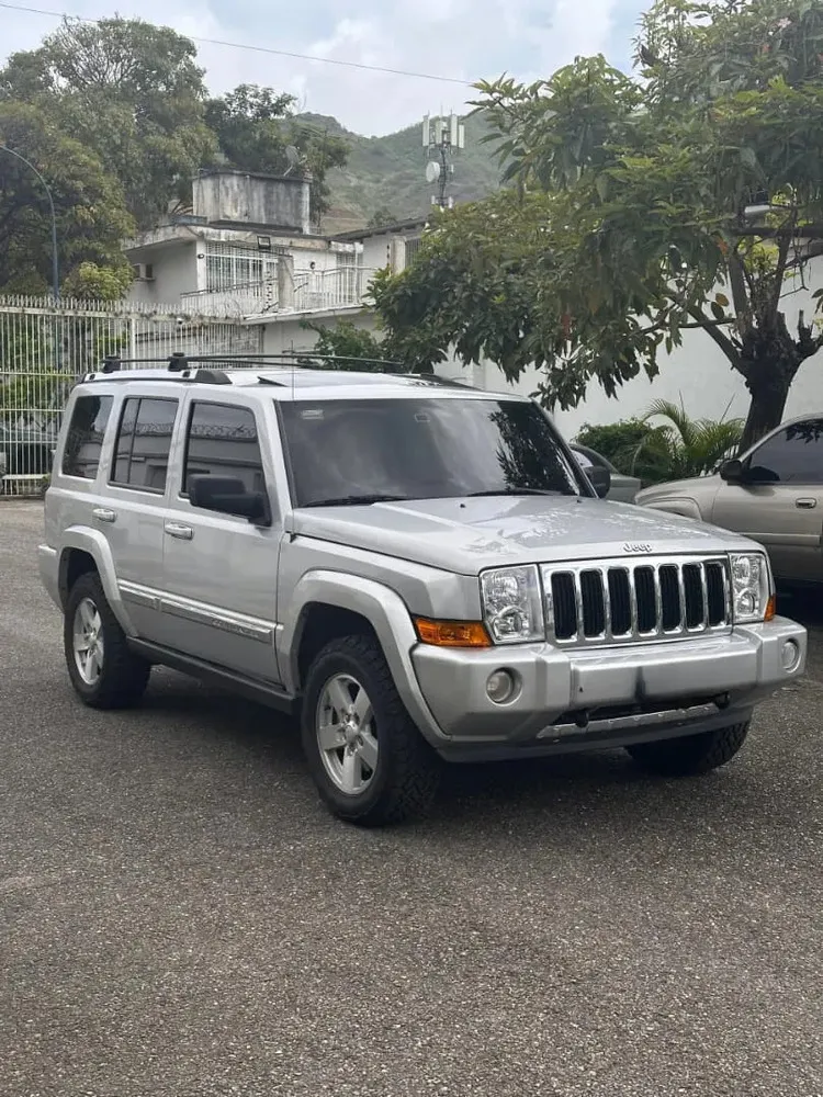Vista 2 del vehículo: Jeep Commander