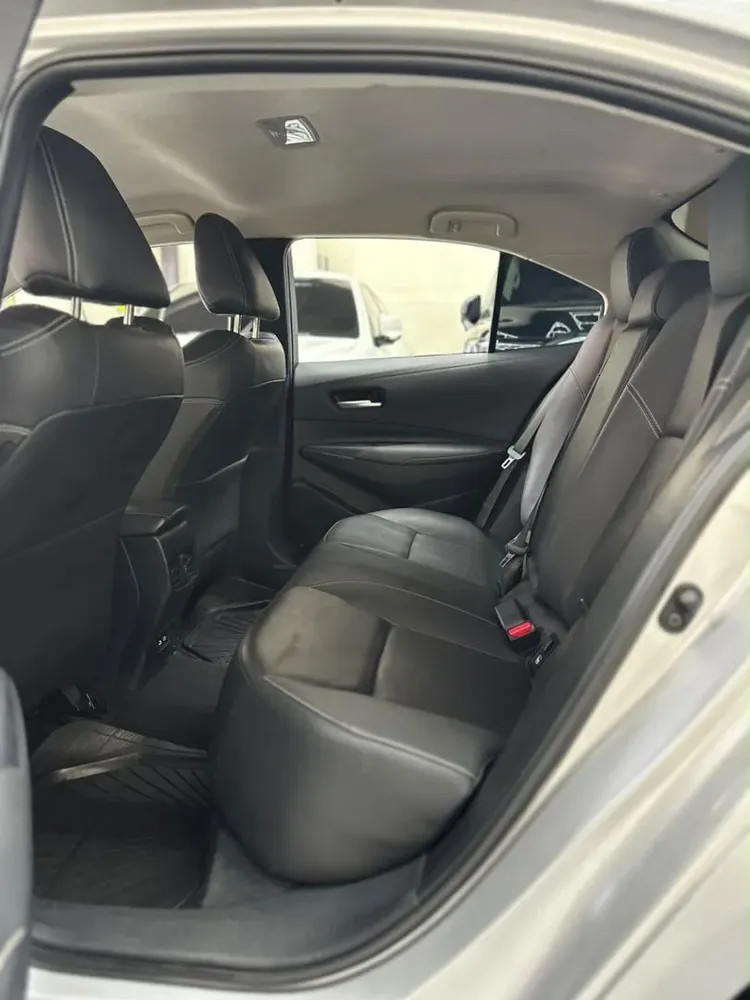 Vista 7 del vehículo: Toyota Corolla