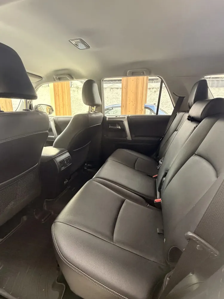 Vista 6 del vehículo: Toyota 4Runner